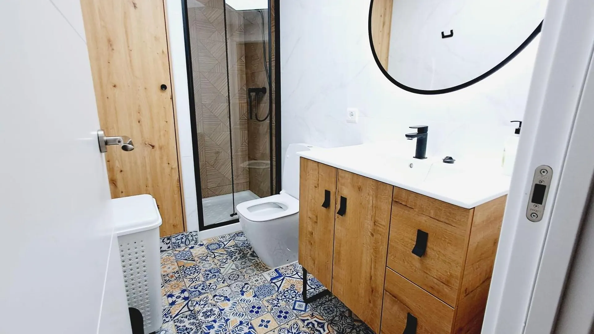 Beautiful 3 Bedroom, Carihuela Torremolinos 0*,  Spain