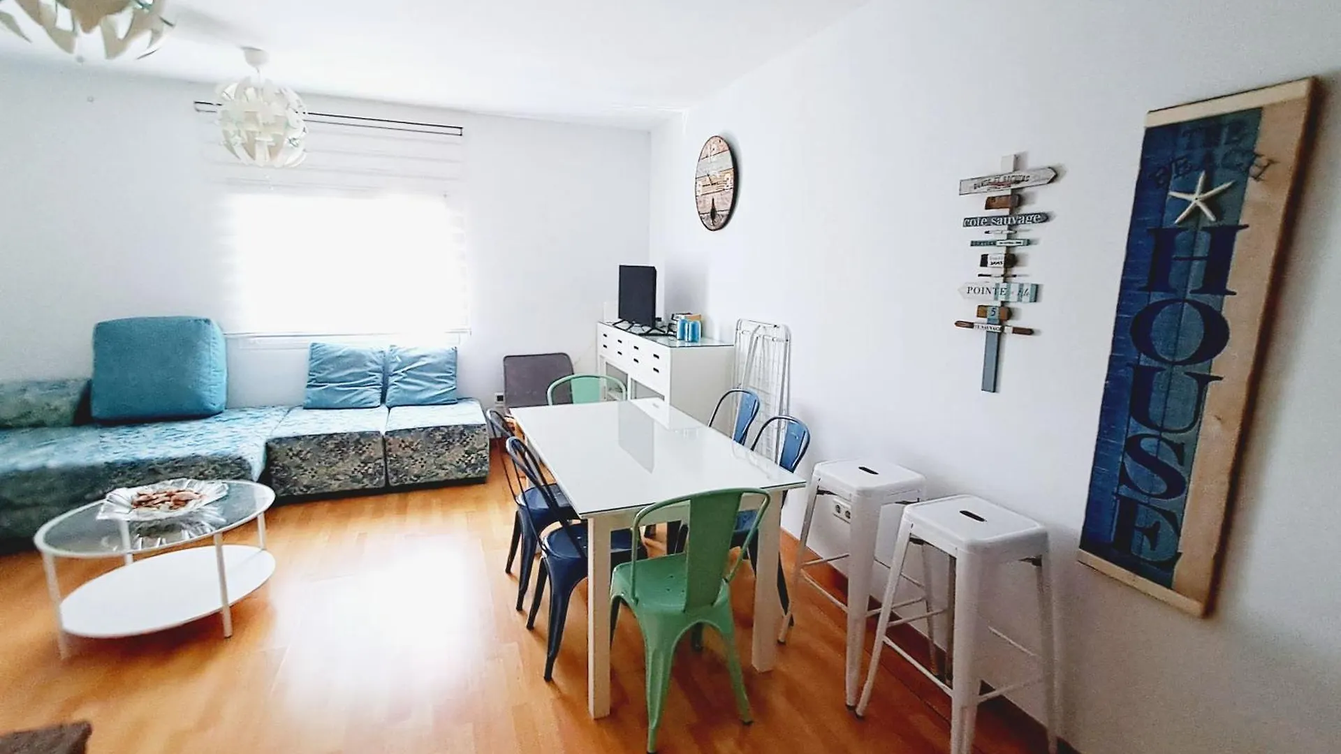 טורמולינוס Beautiful 3 Bedroom, Carihuela